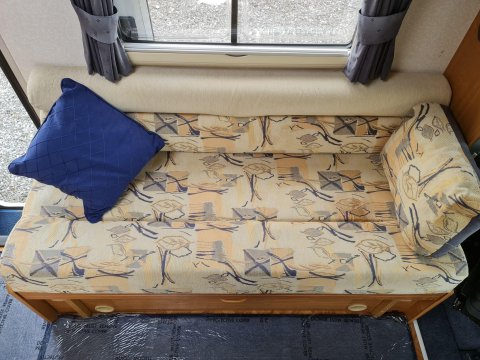 Auto-Trail Mohican Motor Home 28