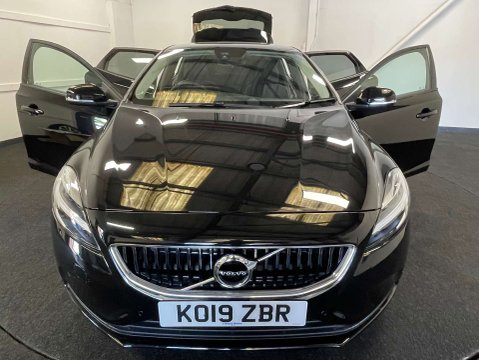 Volvo V40 1.5 V40 Momentum Nav+ T2 Auto 5dr 8