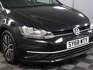 Volkswagen Golf SE NAVIGATION TDI 26