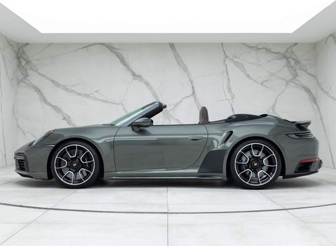 Porsche 911 Turbo S Cabriolet (992) 4