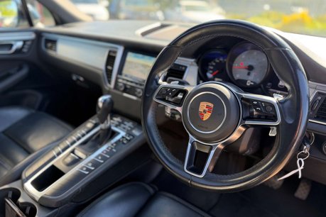 Porsche Macan 3.0 TD V6 S SUV 5dr Diesel PDK 4WD Euro 6 (s/s) (258 ps) 28