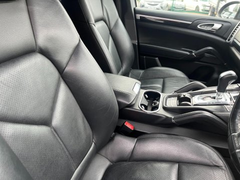 Porsche Cayenne 3.0 TD V6 Tiptronic 4WD Euro 5 (s/s) 5dr 6