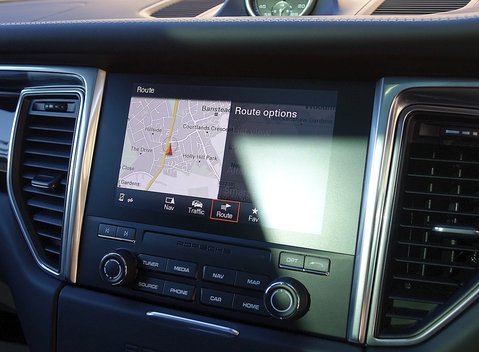 Porsche Macan GTS 23