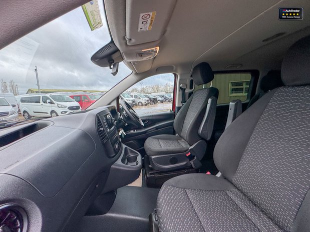 Mercedes-Benz Vito Crew Cab AUTO XLWB L3H1 Premium Plus 116 Alloys Sensors Tow Bar NO VAT EURO 15