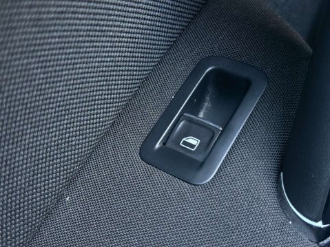 Volkswagen Golf 2.0 TDI BlueMotion Tech GTD Hatchback 5dr Diesel Manual Euro 6 (s/s) (184 p 82