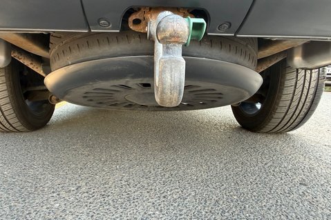 Land Rover Discovery SDV6 SE TECH - ULEZ COMPLIANT -FULL LR SERVICE HISTORY - 9 SERVICES -TOWBAR 52