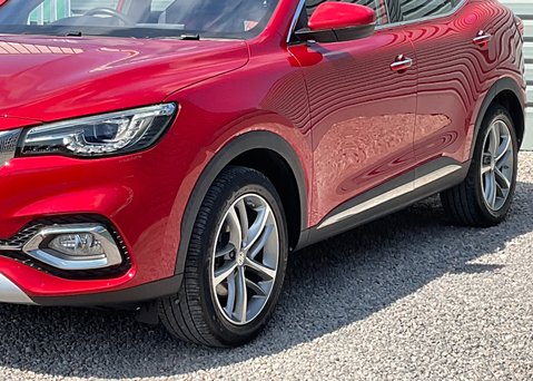 MG HS 1.5 T-GDI EXCLUSIVE 5