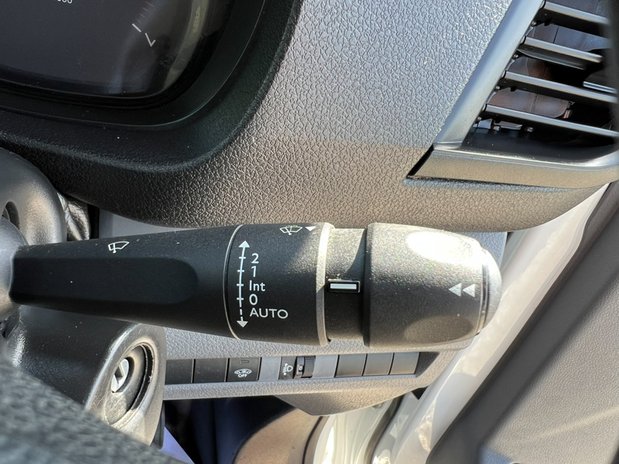 Vauxhall Vivaro SWB L1H1 Low Roof Dynamic 2900 Air Con Sensors Euro 6 NO VAT 38