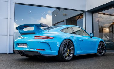 Porsche 911 GT3 (991.2) 4