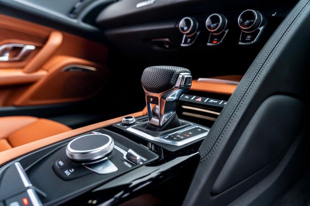 Audi R8 V10 PERFORMANCE. NOW SOLD. SIMILAR REQUIRED. PLEASE CALL 01903 254800. 3