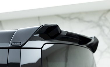 Land Rover Defender 110 V8 27