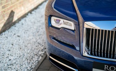 Rolls-Royce Dawn 29