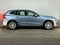 Volvo XC60 D4 MOMENTUM AWD 4