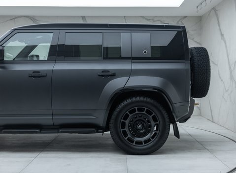 Land Rover Defender OCTA EDITION ONE 49