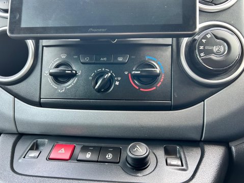 Citroen Berlingo BLUEHDI FEEL ETG6 29