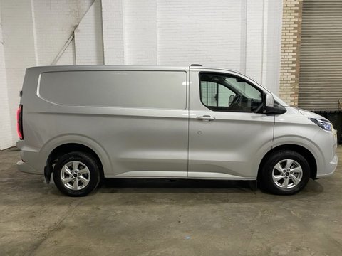 Ford Transit Custom 320 LIMITED L1H1 P/V 4