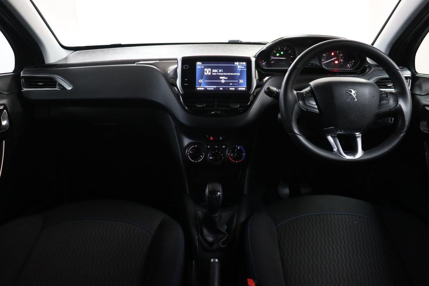 2019 Peugeot 208 — image 35