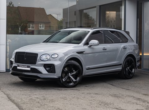 Bentley Bentayga V8 AZURE 2