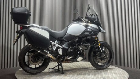Suzuki V-Strom 1000 2016 ADVENTURE BIKE FULL LUGGAGE NEW MOT SERVICED 2