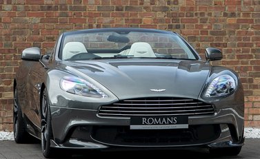 Aston Martin Vanquish S Volante 1
