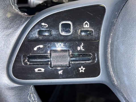 Mercedes-Benz A Class 1.5 A180d SE 7G-DCT Euro 6 (s/s) 5dr 27