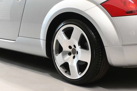 Audi TT 1.8 TT Quattro (225 bhp) 4WD 3dr 29