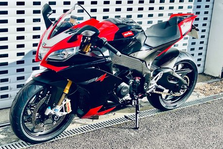 Aprilia RSV RSV 4 Factory 22