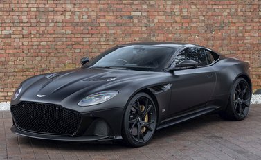 Aston Martin DBS Superleggera 6