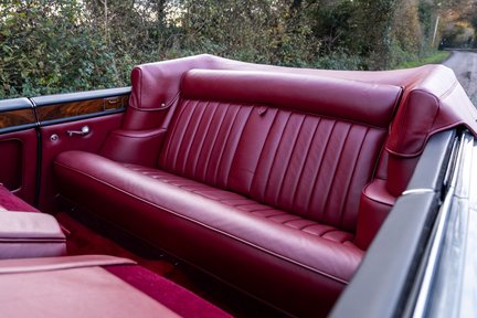 Bentley S2 Continental Drophead 29