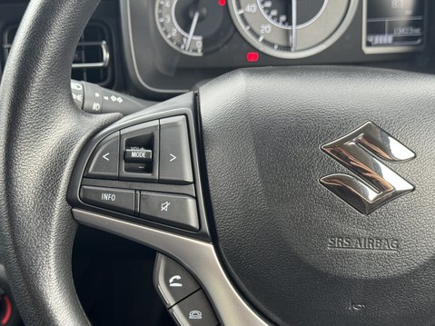 Suzuki Ignis 1.2 Dualjet 12V Hybrid SZ-T 5dr 27