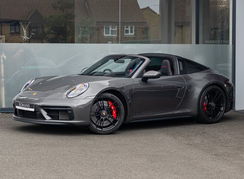 Porsche 911 Targa 4 GTS (992) 2