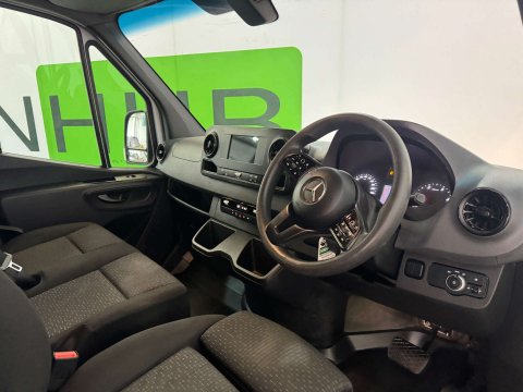Mercedes-Benz Sprinter 2.0 Sprinter 315 Premium CDi MWB 13