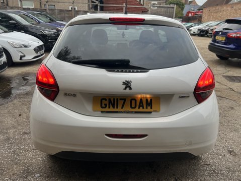 Peugeot 208 1.2 PureTech Black Edition Hatchback 3dr Petrol Manual Euro 6 5
