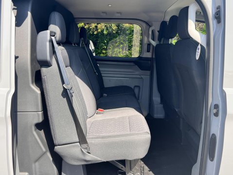 Ford Transit Custom 2.0 320 EcoBlue Limited Crew Van Auto L2 H1 Euro 6 (s/s) 5dr 25