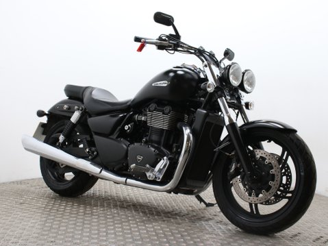 Triumph Thunderbird THUNDERBIRD STORM ABS 1