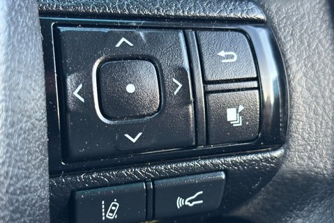 Toyota Hilux Active 4WD D-4D Single Cab Pickup - No VAT 30