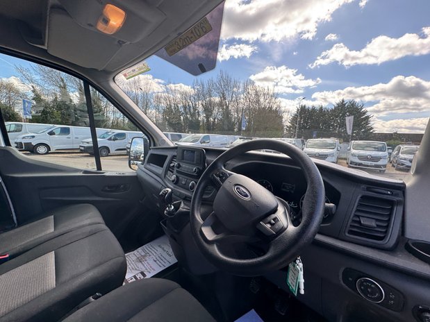 Ford Transit Luton XLWB L4H1 Leader 350 Ecoblue Tail Lift SELECT 18