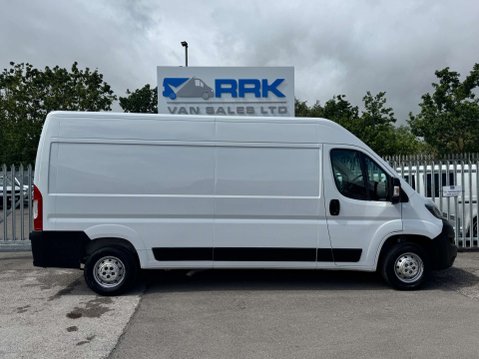 Peugeot Boxer 2.2 BlueHDi 335 Professional Panel Van 5dr Diesel Manual L3 H2 Euro 6 (s/s) 28