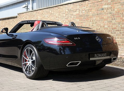 Mercedes-Benz SLS AMG Roadster 15