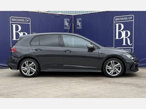 Volkswagen Golf 1.5 eTSI MHEV R-Line Hatchback 5dr Petrol Hybrid DSG Euro 6 (s/s) (150 ps) 4
