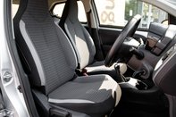Toyota Aygo VVT-I X-PLAY 32