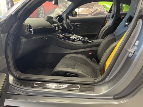 Mercedes-Benz AMG GT R 11