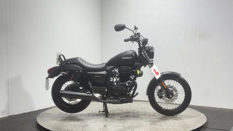 Sinnis Hoodlum 125 2019 ONLY 200 MILES NEW MOT SERVICED 125CC CRUISER BIKE 1
