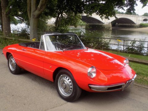 Alfa Romeo Spider 1600 Duetto 1