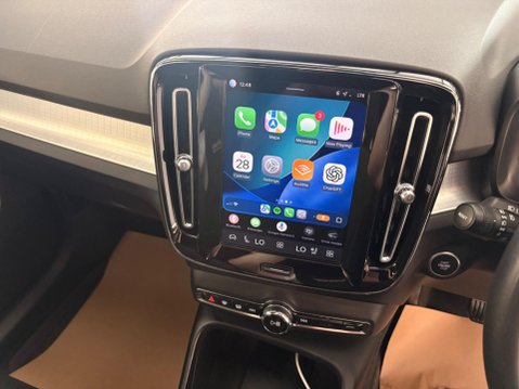 Volvo XC40 2.0 B3 MHEV Plus Dark DCT Auto Euro 6 (s/s) 5dr 16