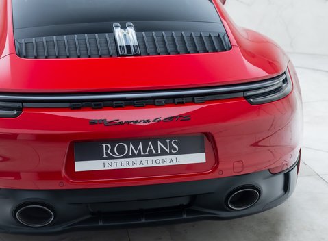Porsche 911 Carrera 4 GTS (992) 31