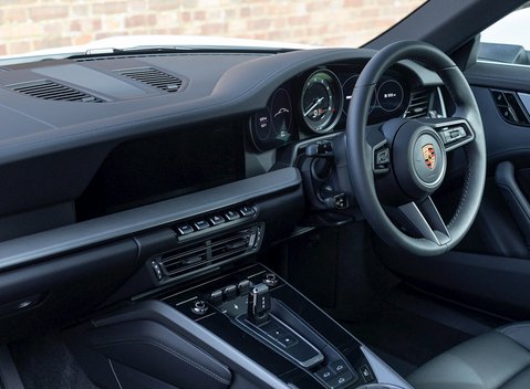 Porsche 911 Carrera (992) 16