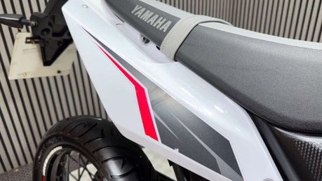 Yamaha WR125 2014 ONLY 11K 1 OWNER SUPERMOTO 125CC 15BHP ENDURO BIKE 32