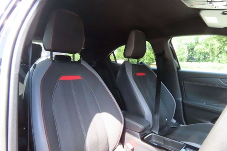 Vauxhall Mokka Electric 50kWh SRi Nav Premium Auto 5dr 8