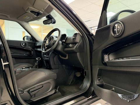 Mini Countryman 1.5 10kWh Cooper SE Classic Auto ALL4 Euro 6 (s/s) 5dr 42